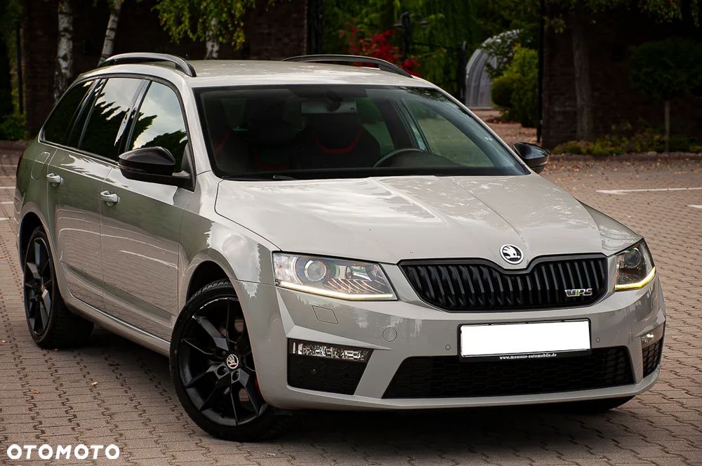 Skoda Octavia 2.0 TDI DSG RS - 12
