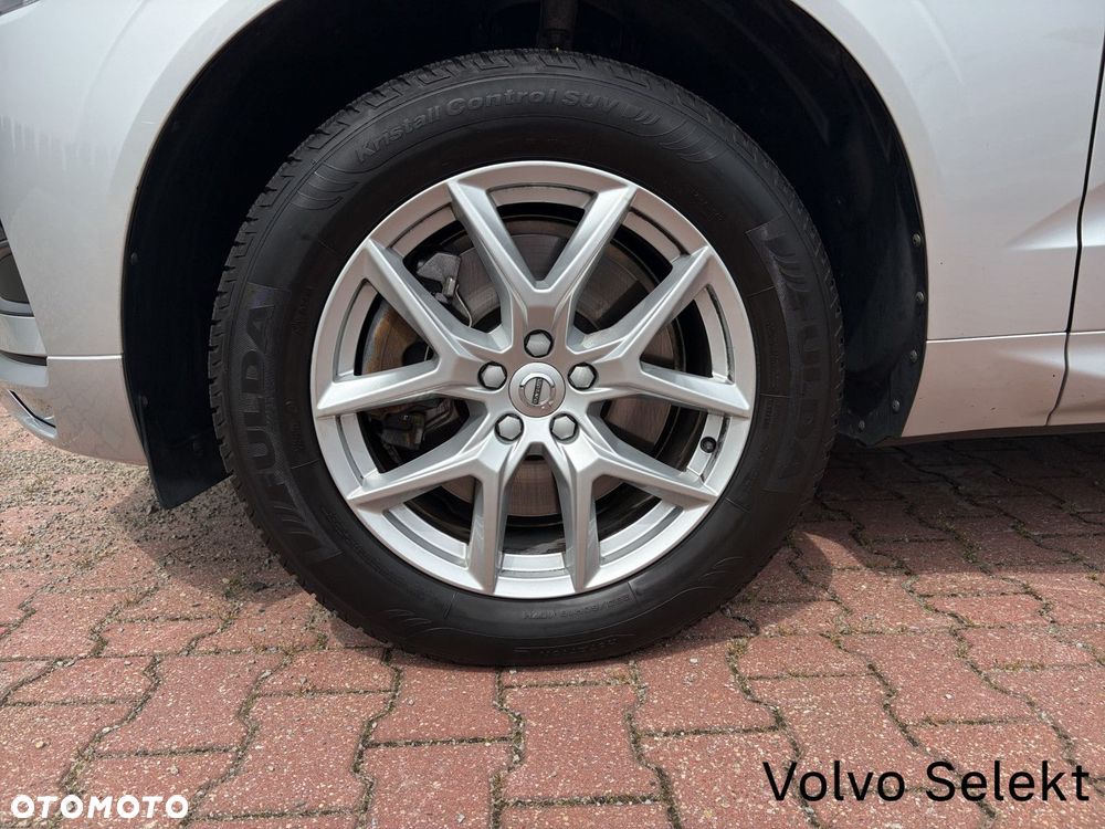 Volvo XC 60 D4 AWD Momentum - 25