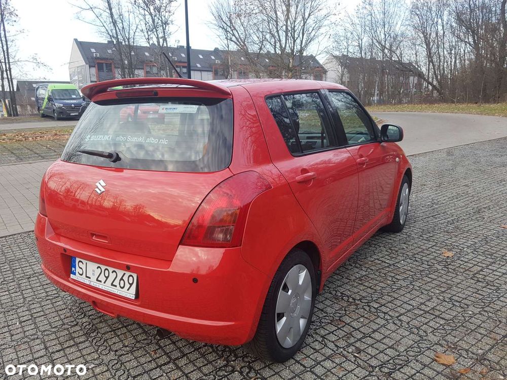 Suzuki Swift 1.3 Club - 5