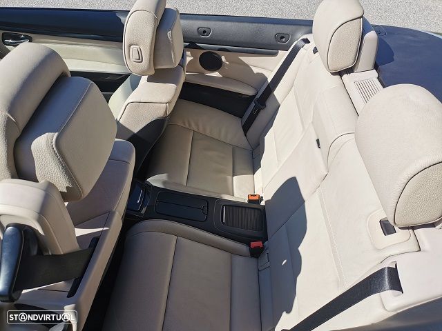 BMW 320 d Cabrio - 16