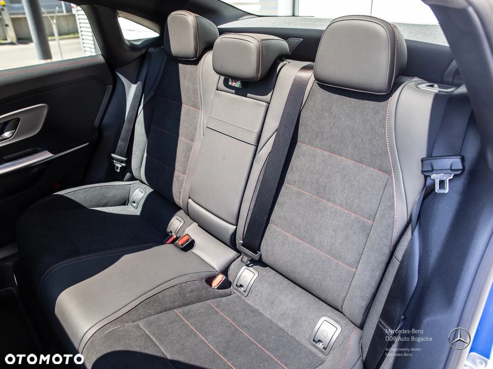 Mercedes-Benz CLA 200 mHEV 8G-DCT - 12