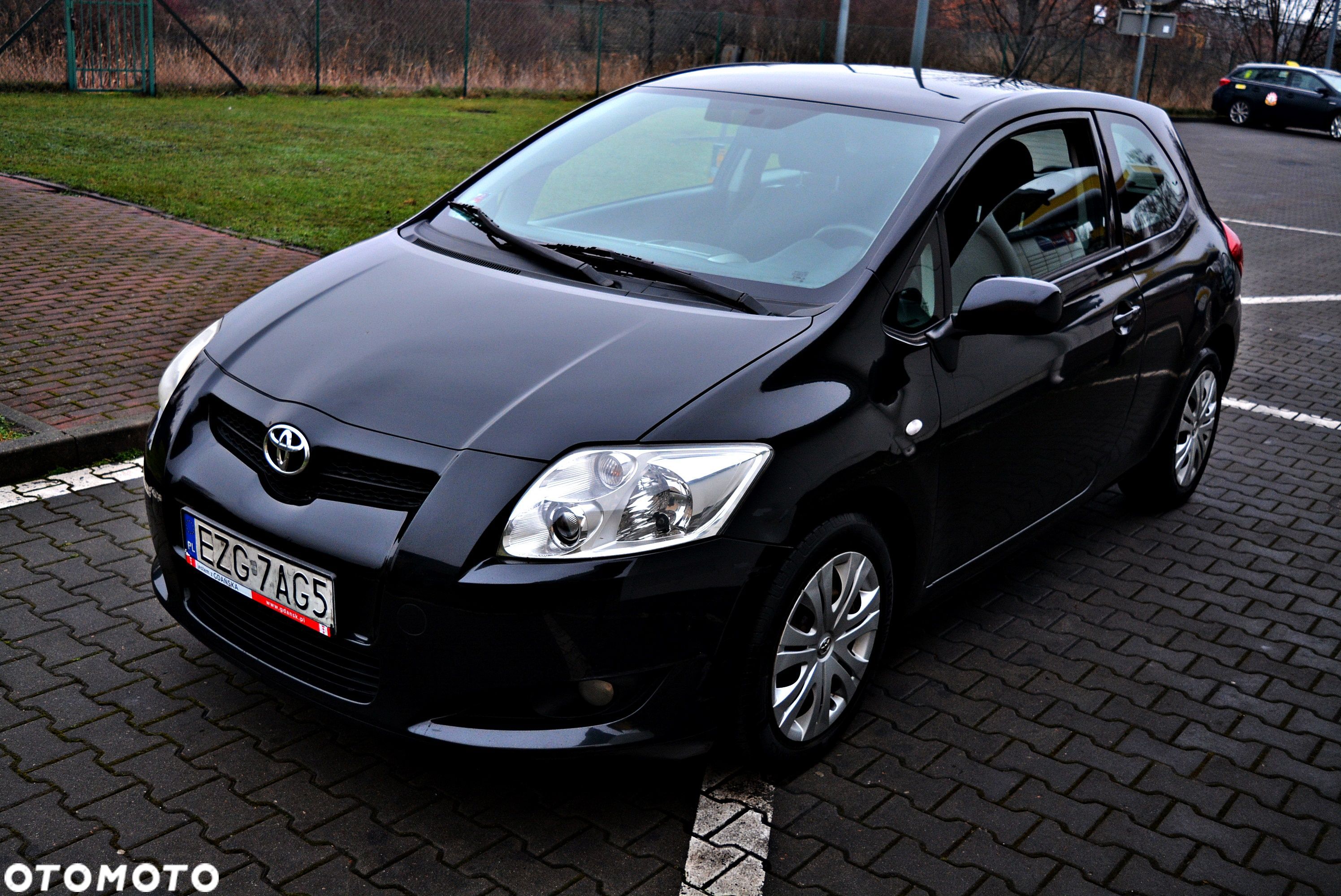 Toyota Auris 2.0 D-4D Luna - 1