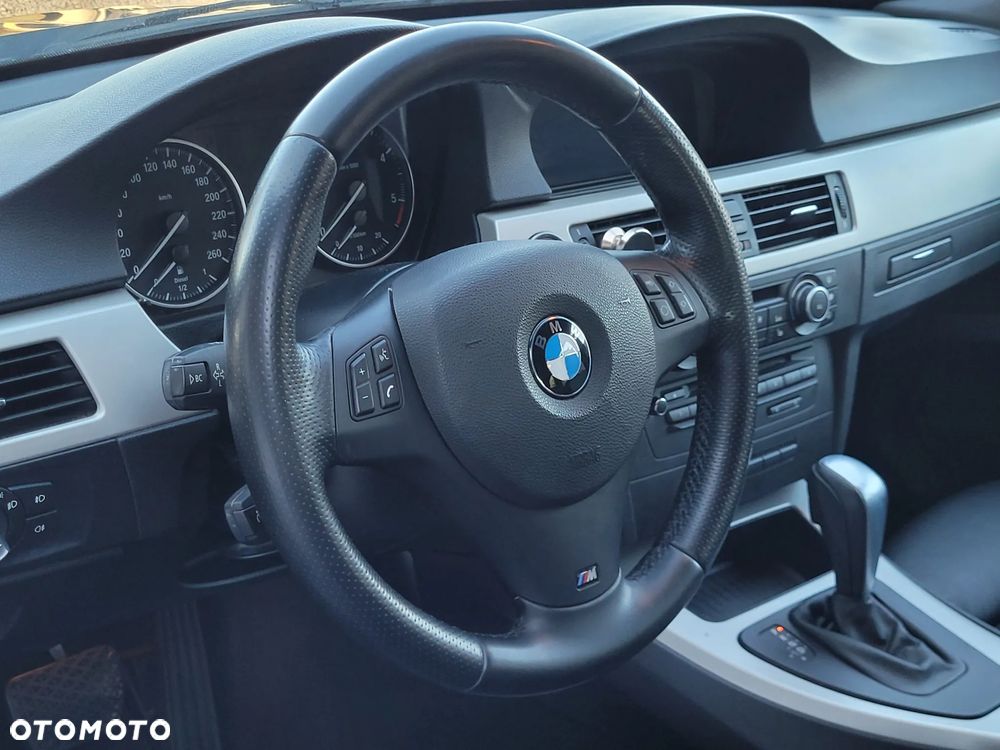 BMW Seria 3 318d DPF - 18