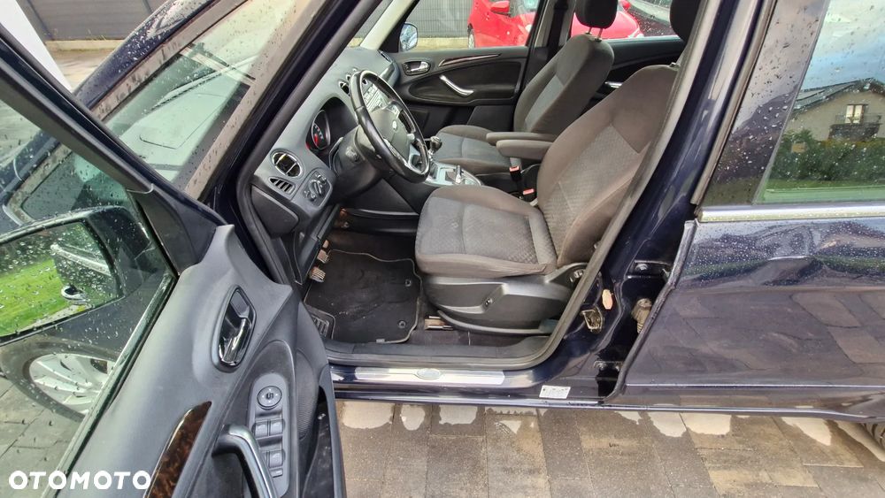 Ford Galaxy - 16