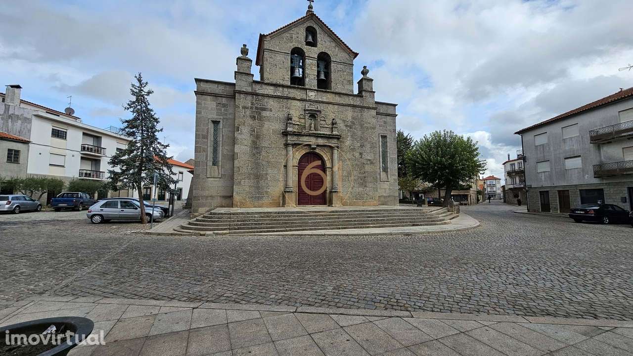 Duas Casas em Sendim - Miranda do Douro - Grande imagem: 4/47