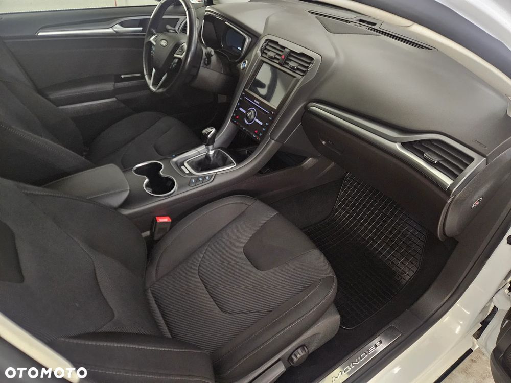 Ford Mondeo 2.0 TDCi ECOnetic Start-Stopp Business Edition - 15