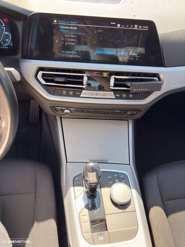 BMW 330 e Corporate Edition Auto - 15