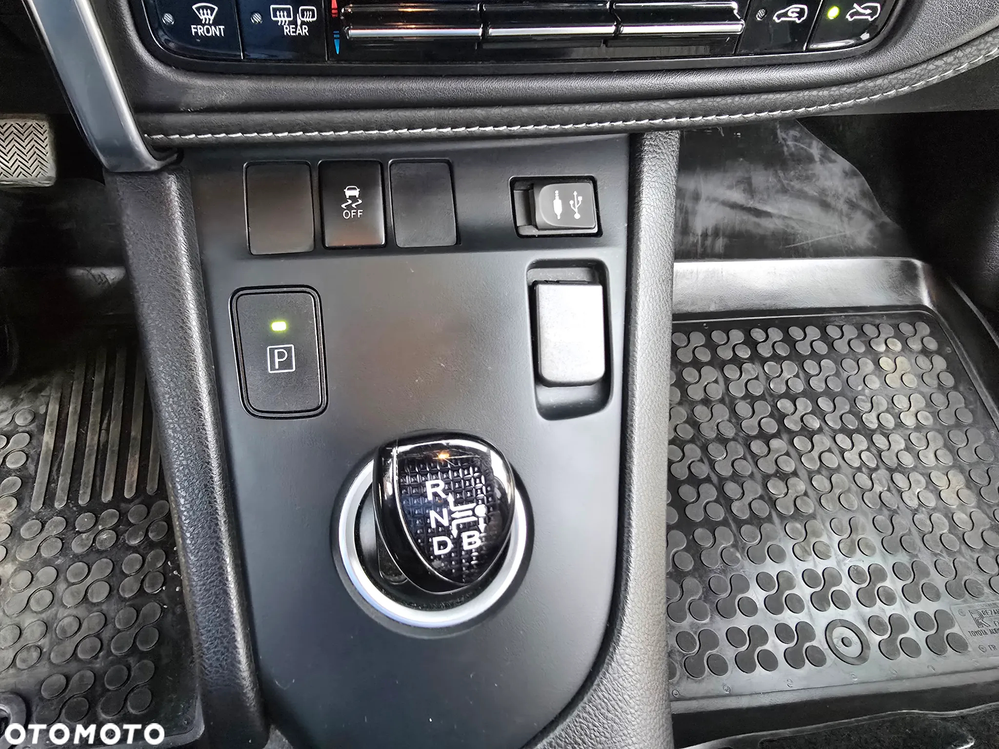 Toyota Auris - 30