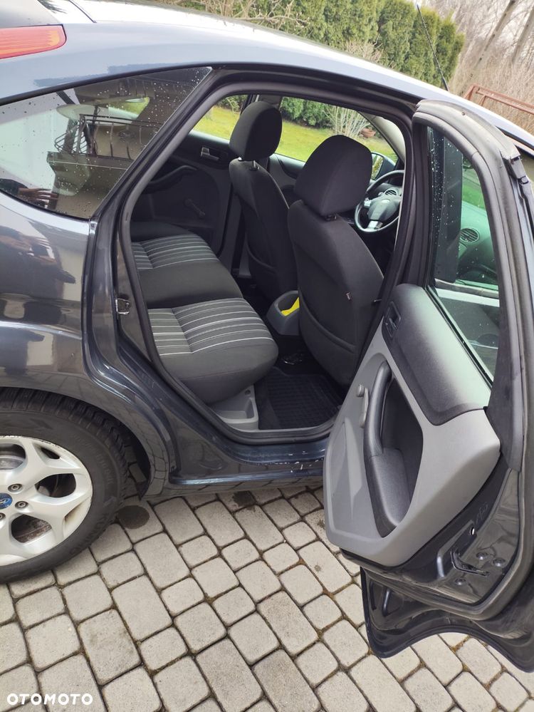 Ford Focus 1.8 TDCi Sport - 8