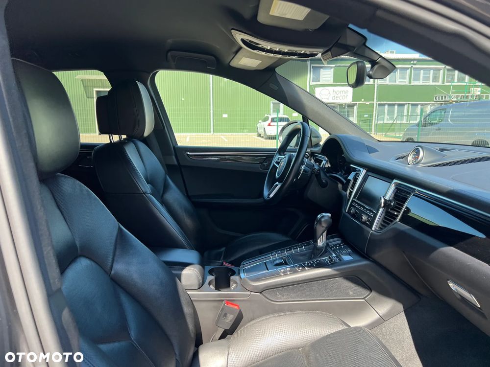 Porsche Macan S - 27