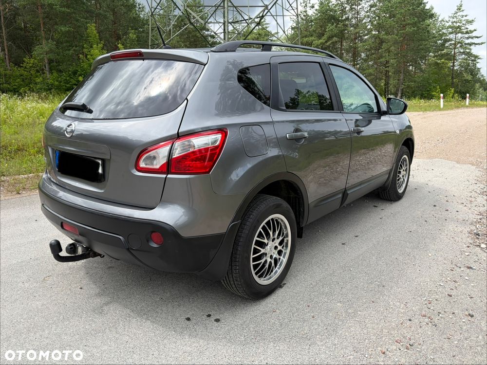 Nissan Qashqai 2.0 360 - 18