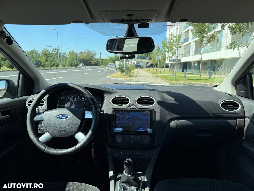 Ford Focus 2.0 TDCi Ghia - 21