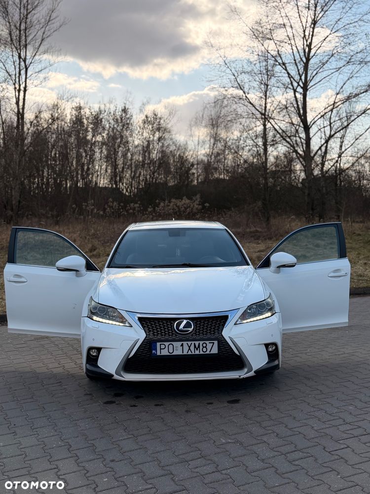 Lexus CT 200h F Sport - 25