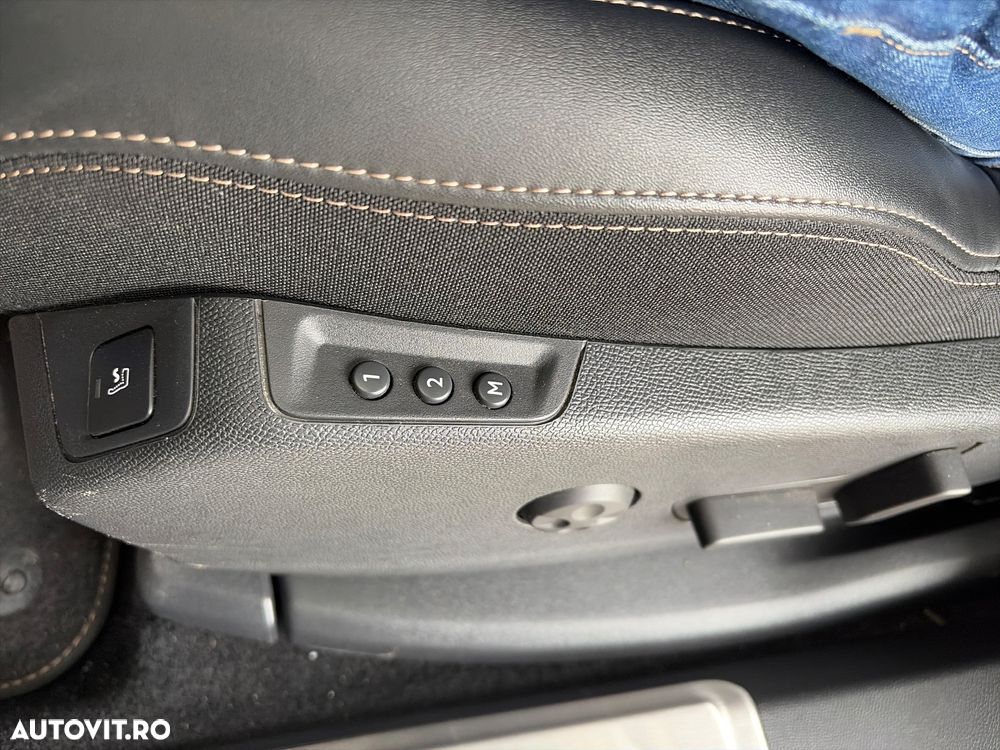 Peugeot 3008 PHEV EAT8 GT Pack - 16