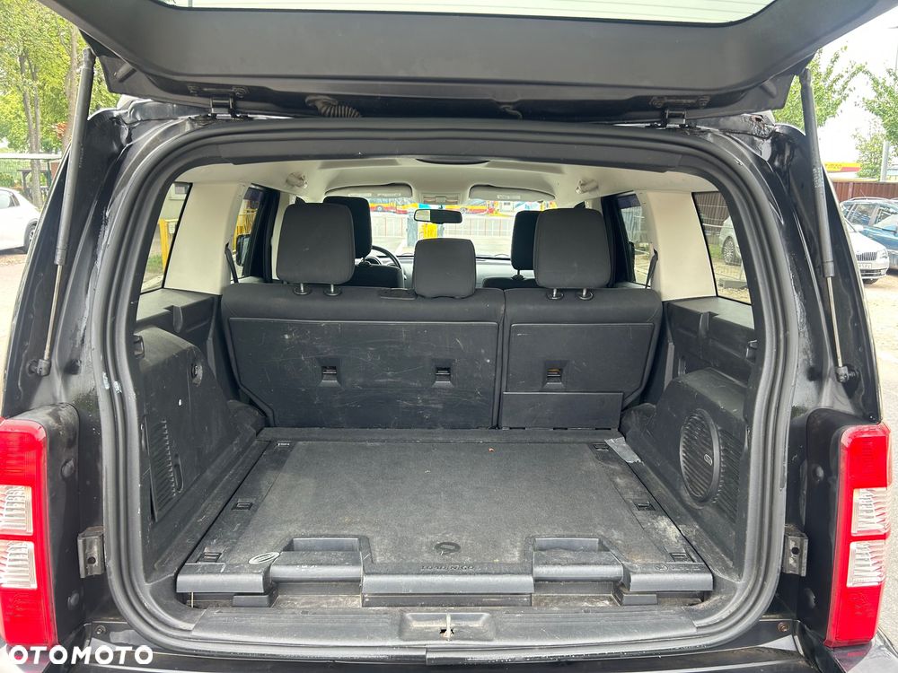 Dodge Nitro 2.8 CRD SE - 13