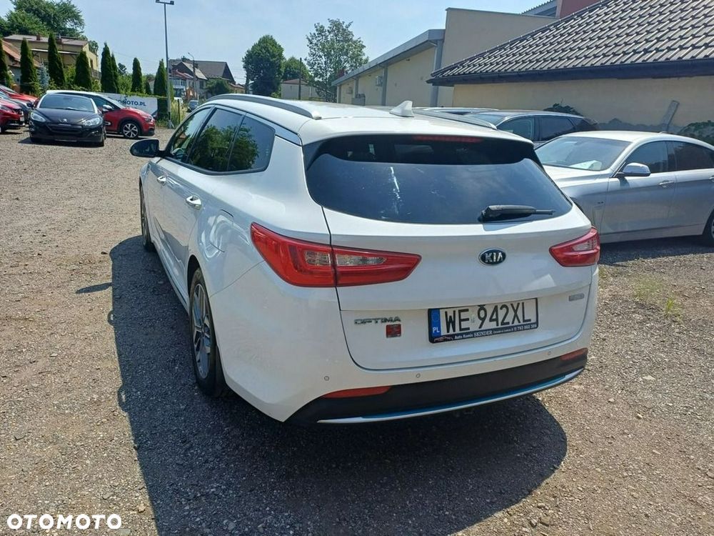 Kia Optima Sportagon 2.0 GDI Attract - 5