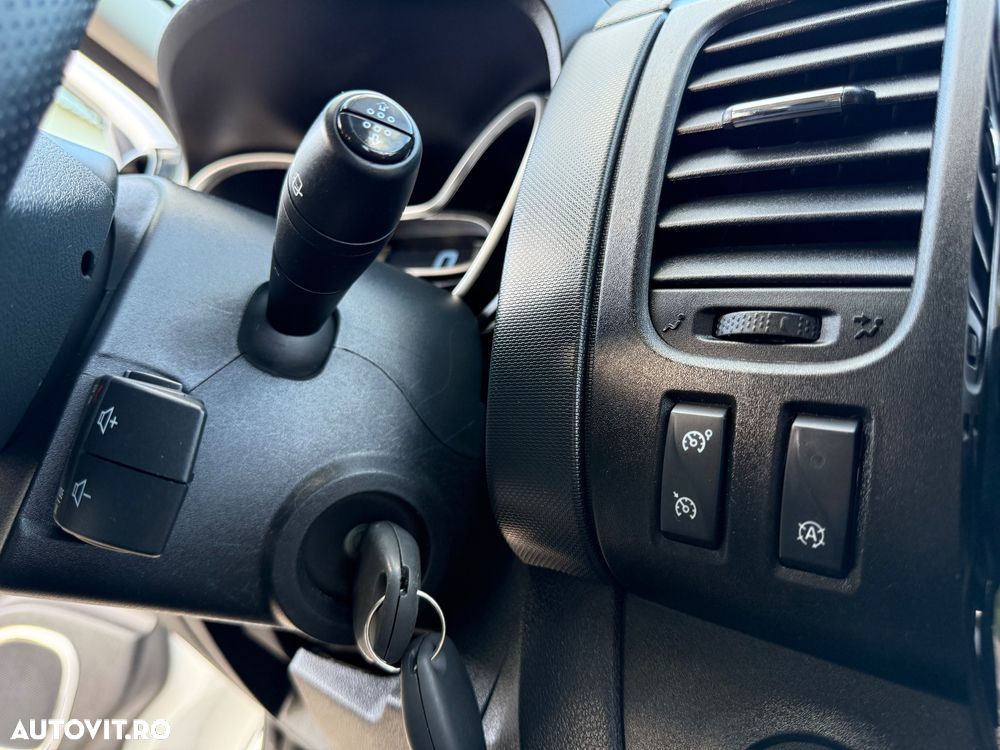 Opel Vivaro 1.6 D L2H1 S&S Life - 9