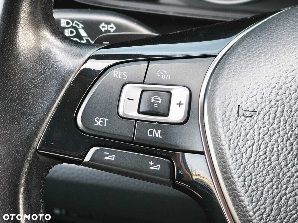 Volkswagen Multivan 2.0 BiTDI L1 Highline DSG - 23
