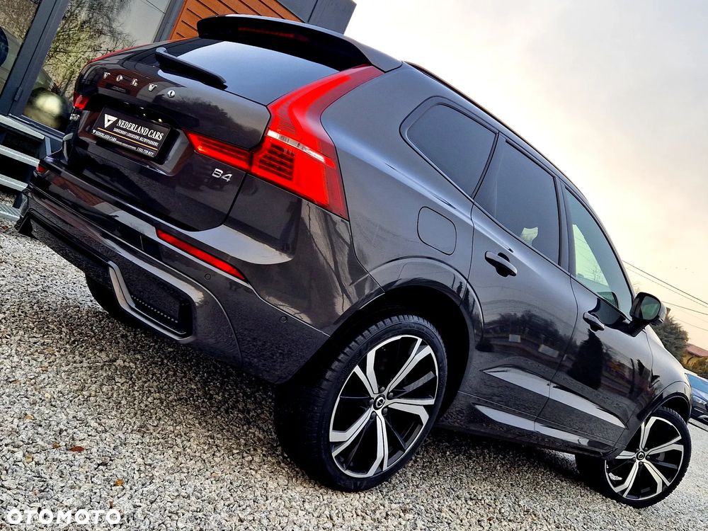Volvo XC 60 B4 D Plus Dark - 5