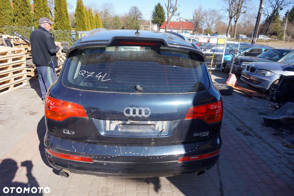 KLAPA BAGAŻNIKA TYLNA Q7 4L LIFT LZ5Q  CZARNY AUDI 2009-2015 - 1