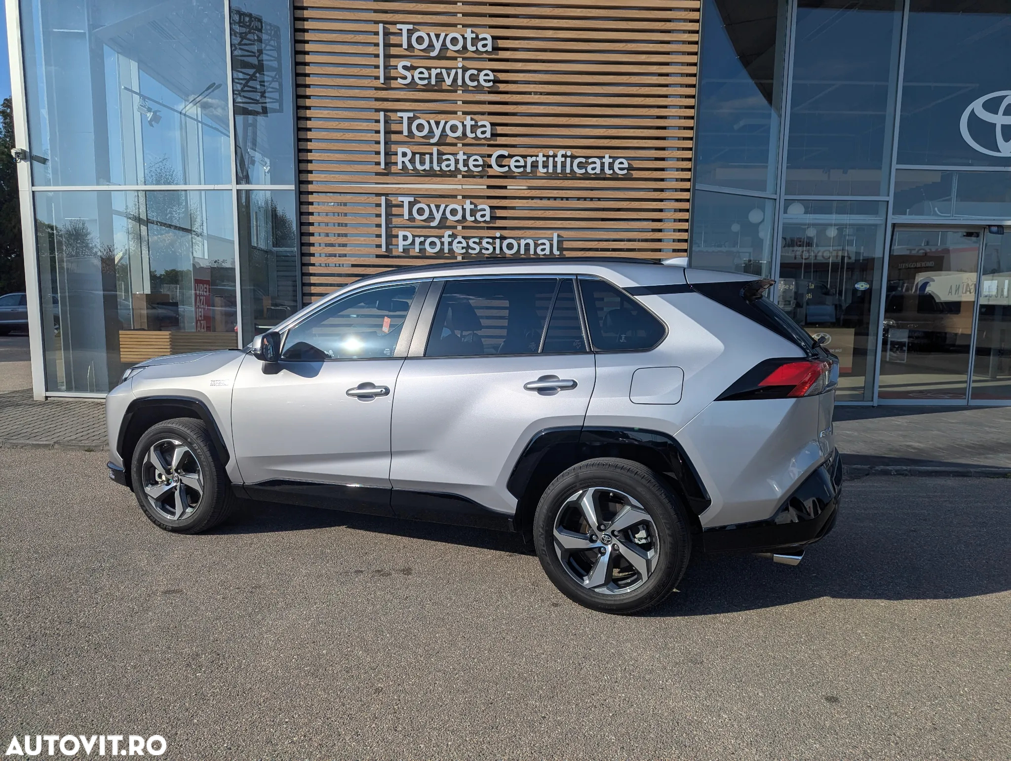 Toyota RAV4 Plug-in-Hybrid Style - 3