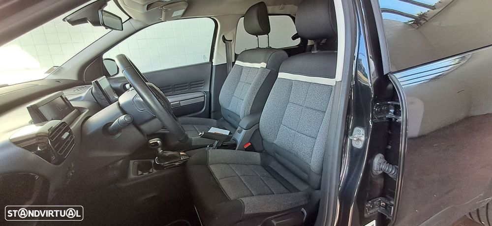 Citroën C4 Cactus 1.2 PureTech Shine EAT6 - 11