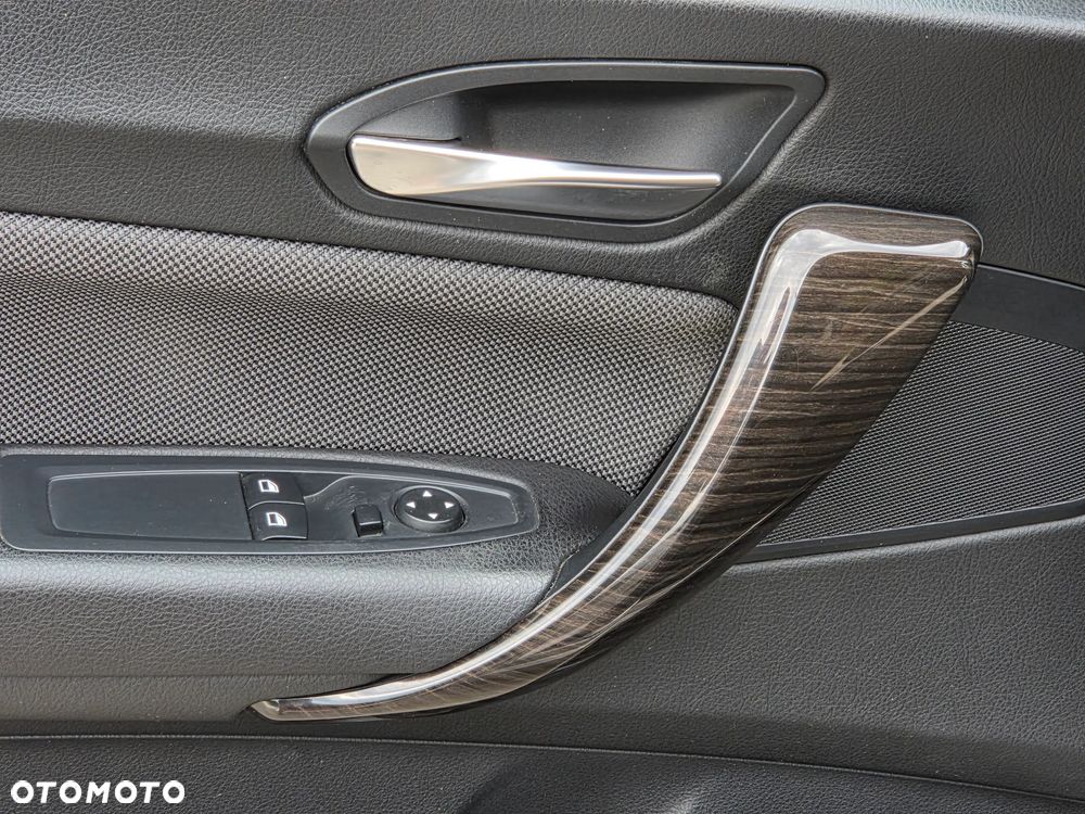 BMW Seria 2 220i Advantage - 28