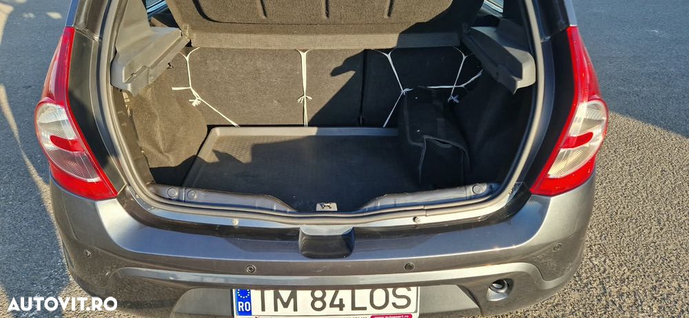 Dacia Sandero 1.6 MPI Laureate - 17