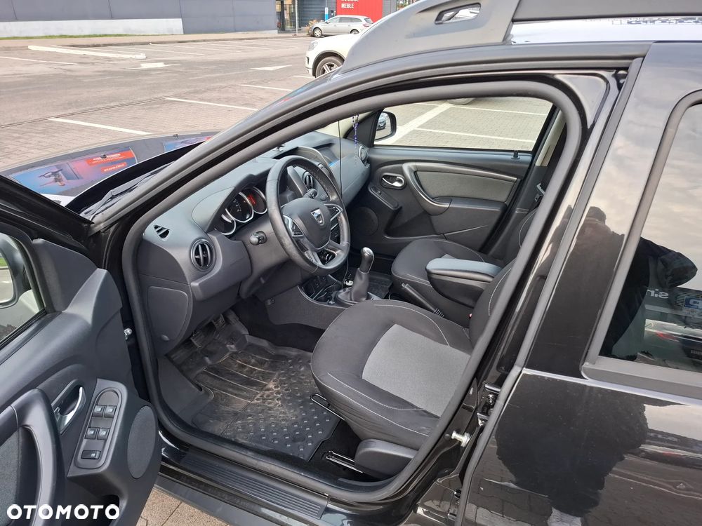 Dacia Duster 1.6 SCe Laureate S&S - 14