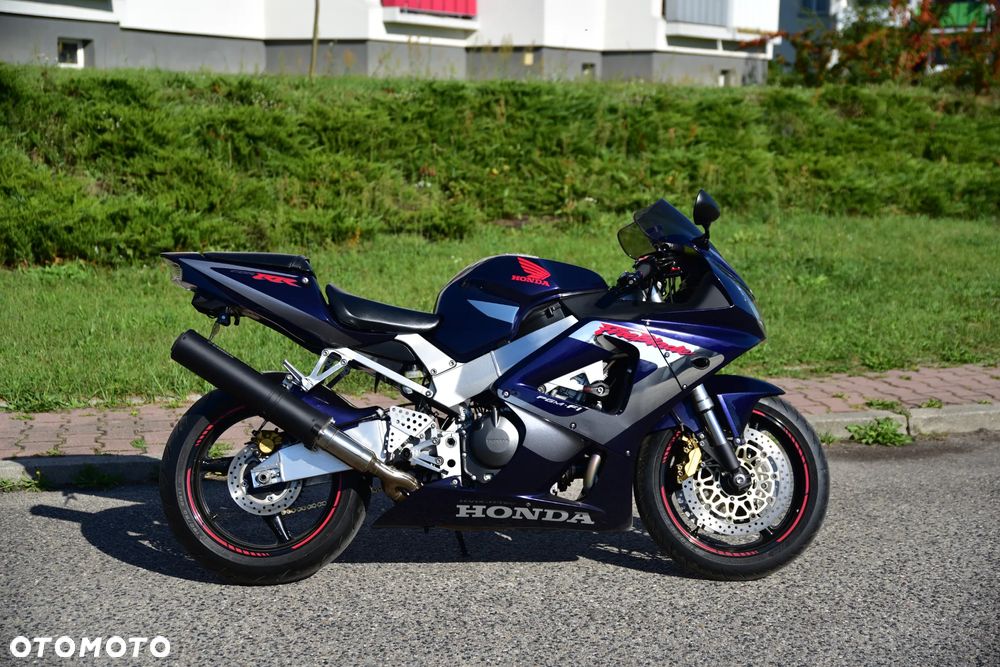 Honda CBR - 17