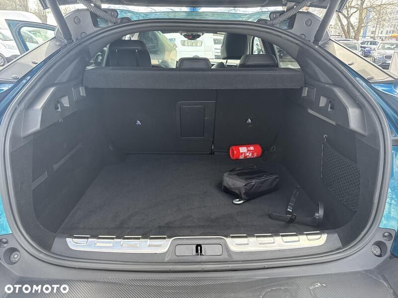 Peugeot 408 - 18