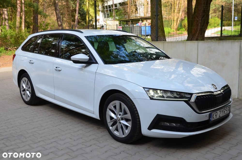 Skoda Octavia 2.0 TDI Ambition DSG - 4