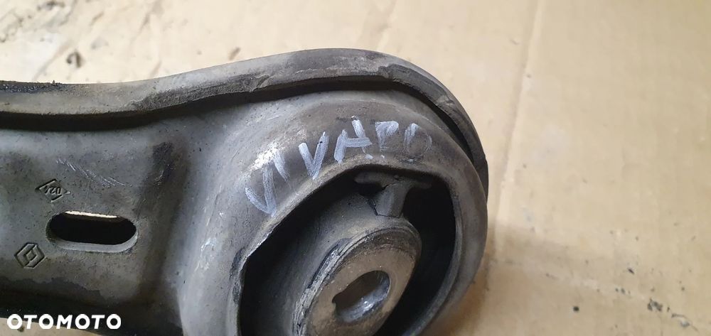 Łapa silnika poduszka Opel Vivaro B Trafic III 1.6 DCI 93860700 - 6