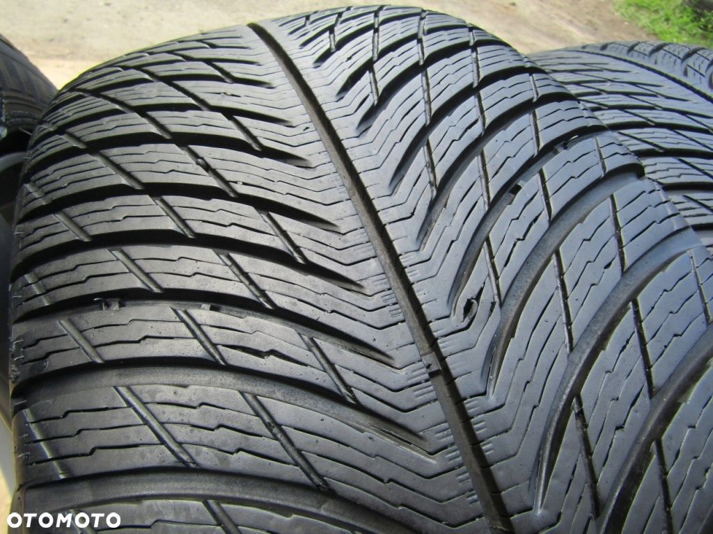 4x Felgi Koła 18 Volvo S40 V60 S90 V90 C30 S60 XC40 XC60  Opony 245/45 18 - 14