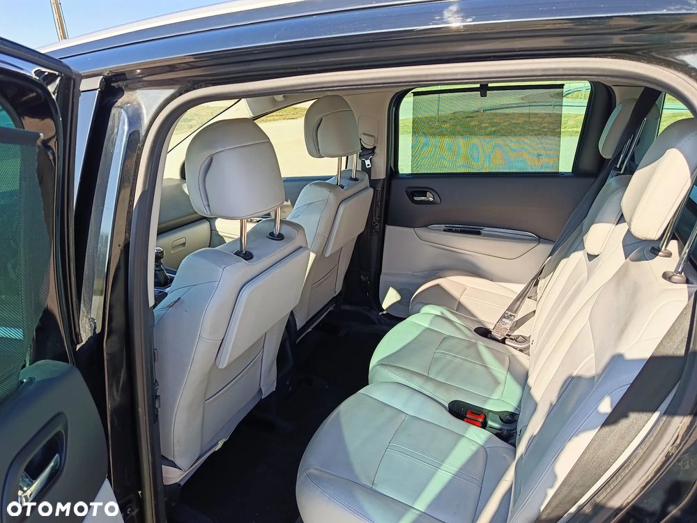Peugeot 5008 1.6 THP Active - 7