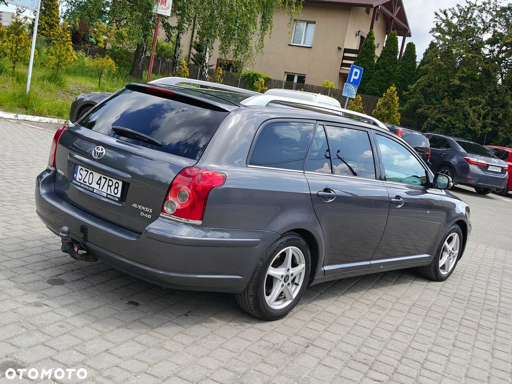 Toyota Avensis 2.2 D-4D X Premium - 13