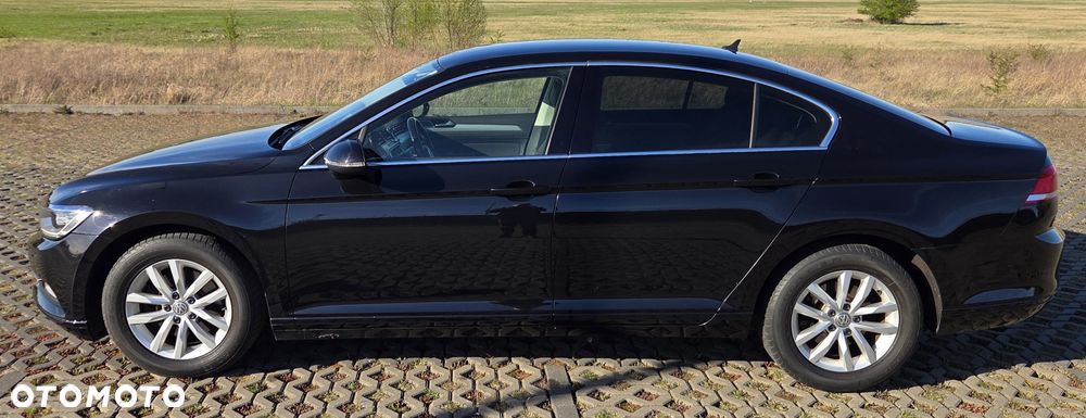 Volkswagen Passat - 8