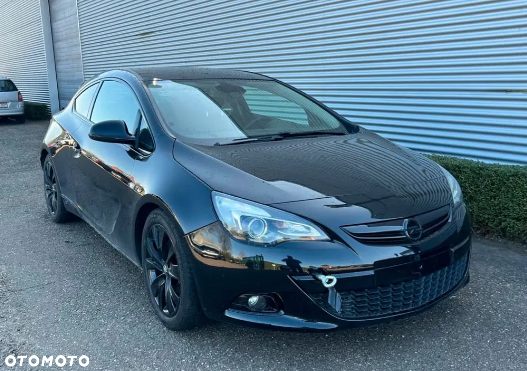 Opel Astra IV GTC 1.6 T SIDI Sport S&S EU6 - 2