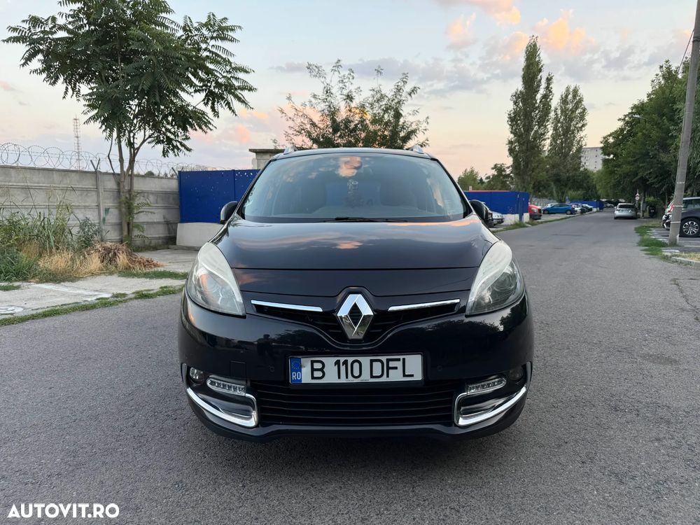 Renault Grand Scenic ENERGY TCe 130 S&S Bose Edition - 8