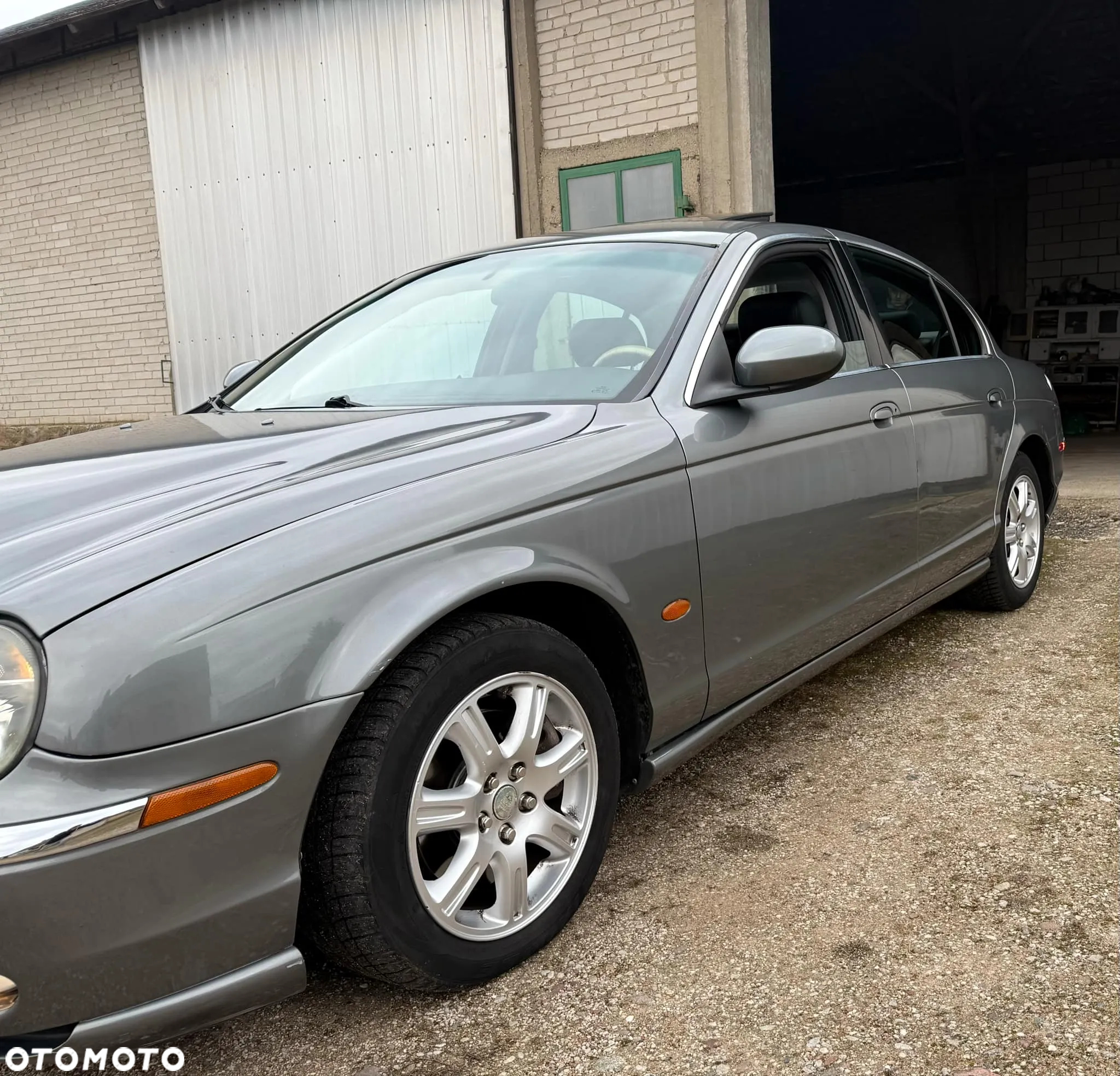 Jaguar S-Type - 11
