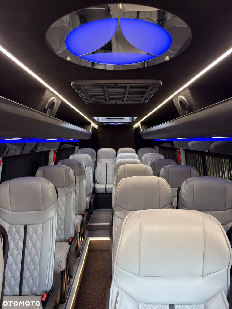 Mercedes-Benz Sprinter 519  rocznik 2026 - 31