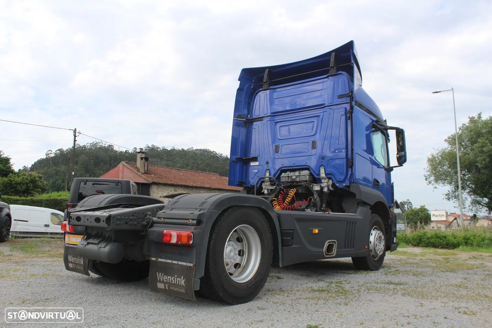 Mercedes Benz ACTROS 963 4-A - 4
