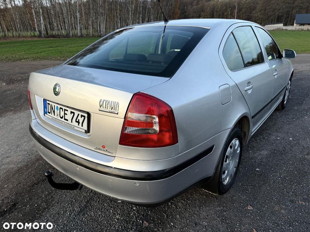 Skoda Octavia 1.6 Active - 11