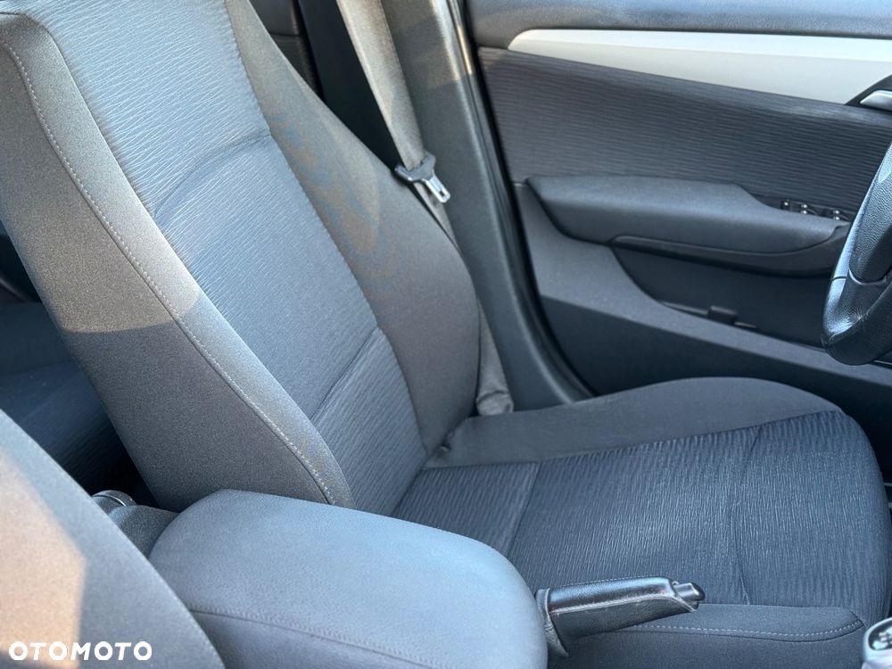 BMW X1 sDrive18d - 29