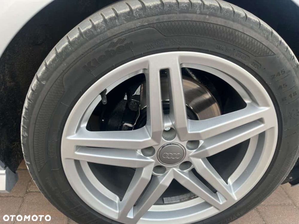 Audi A6 Avant 2.0 TDI Ultra S tronic - 22