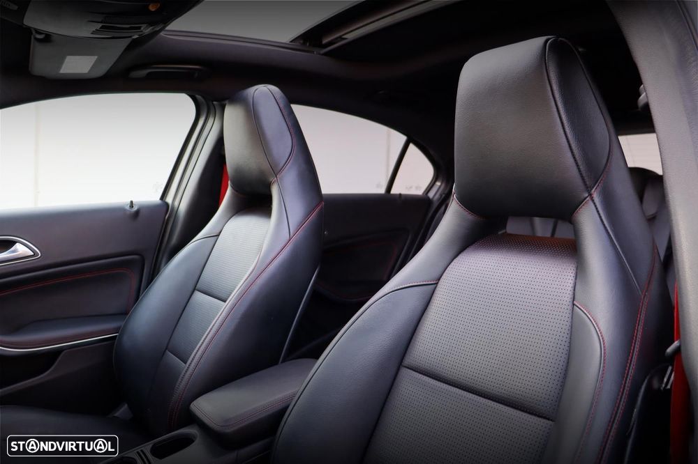 Mercedes-Benz A 45 AMG 4-Matic - 17