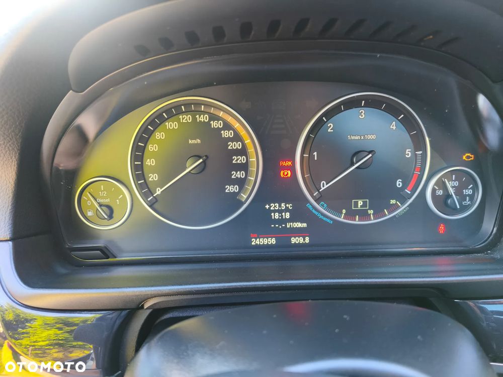 BMW Seria 5 525d - 18