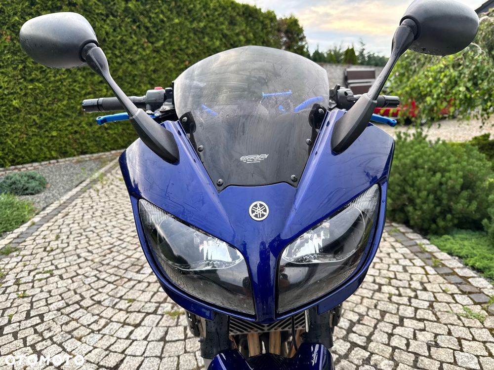 Yamaha FZS - 9
