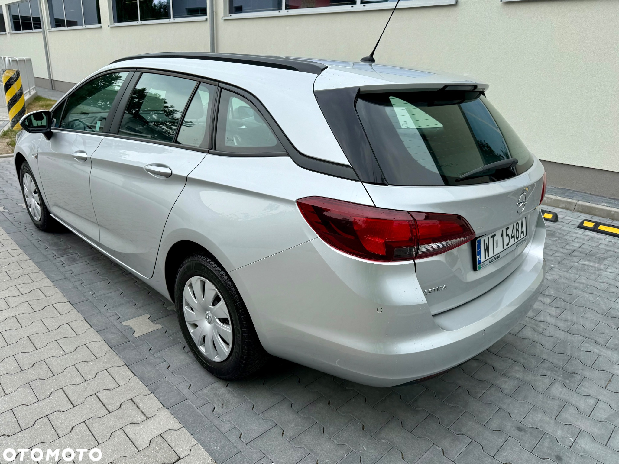 Opel Astra V 1.4 T Enjoy - 10