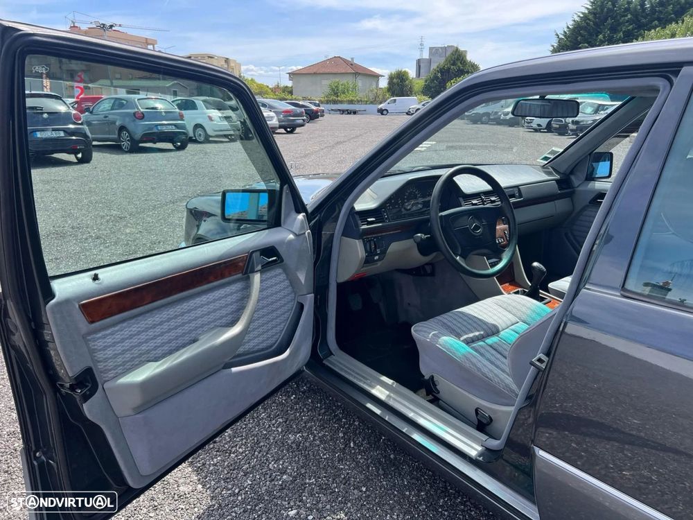 Mercedes-Benz E 280 Classic - 10
